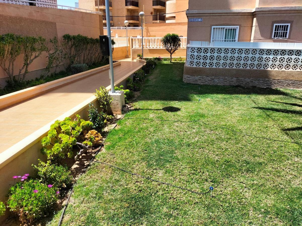 Lomas Del Mar Torrevieja Sobre El Mediterraneo מראה חיצוני תמונה